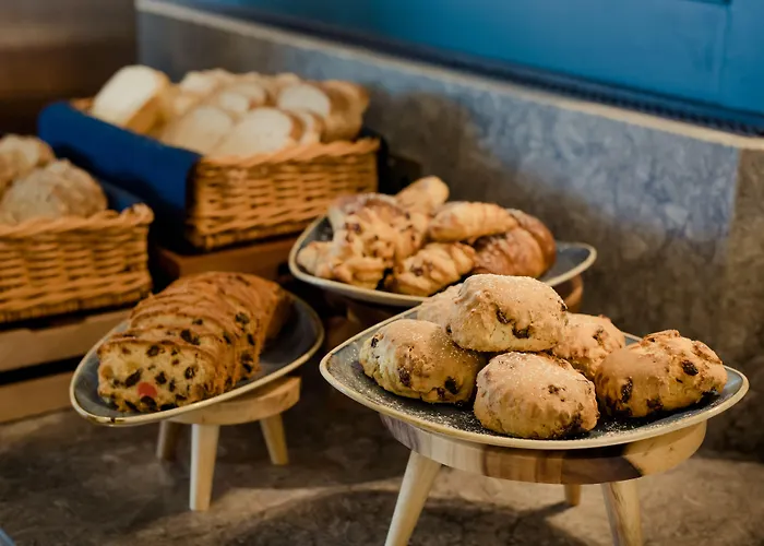 Отель Viking 4*